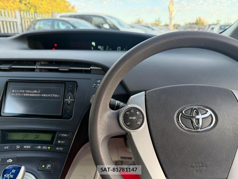 Toyota PRIUS 2010-07 1183996-22