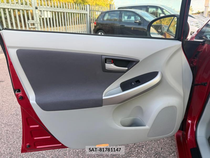 Toyota PRIUS 2010-07 1183996-34