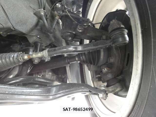 Toyota PRIUS ALPHA 2011-12 744362-18