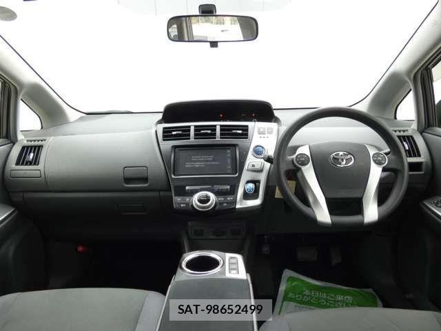 Toyota PRIUS ALPHA 2011-12 744362-4