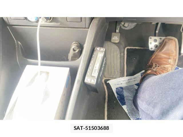 Toyota PRIUS ALPHA 2015-05 1169449-21
