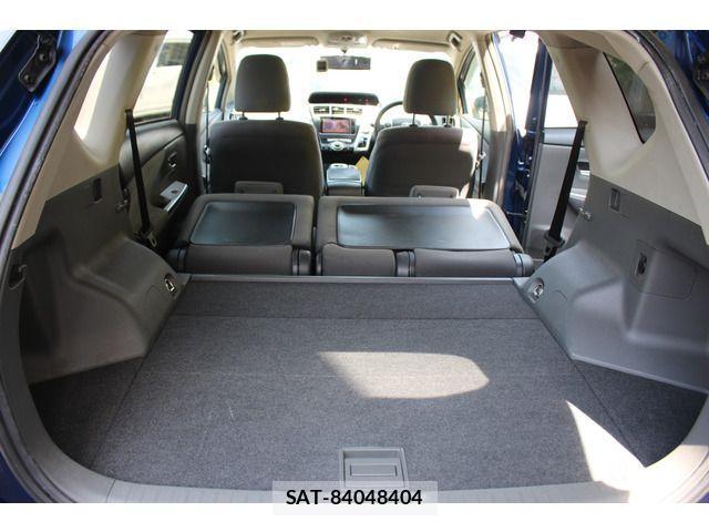 Toyota PRIUS ALPHA 2013-07 1204497-13