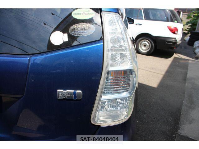 Toyota PRIUS ALPHA 2013-07 1204497-6