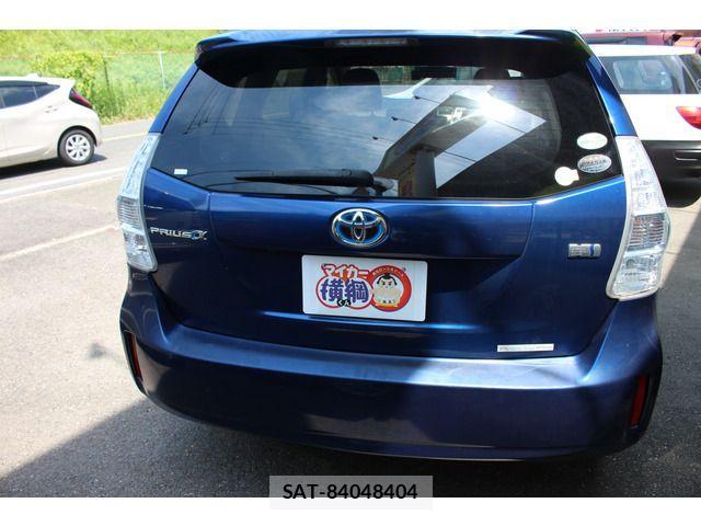 Toyota PRIUS ALPHA 2013-07 1204497-7