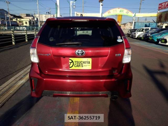 Toyota PRIUS ALPHA 2018-06 2317093-9