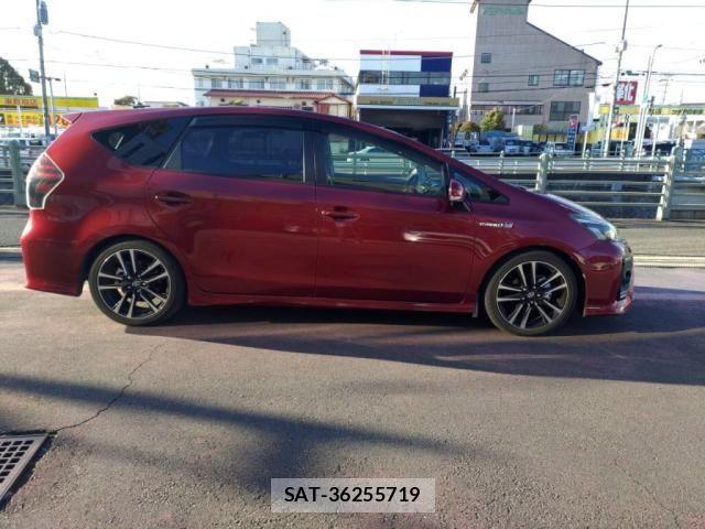 Toyota PRIUS ALPHA 2018-06 2317093-10