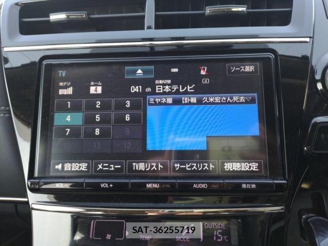 Toyota PRIUS ALPHA 2018-06 2317093-13