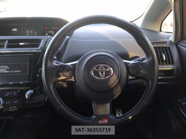 Toyota PRIUS ALPHA 2018-06 2317093-15