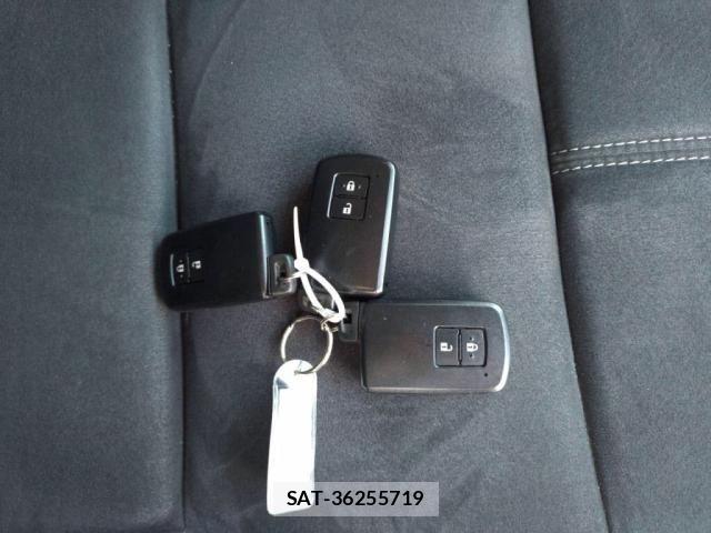 Toyota PRIUS ALPHA 2018-06 2317093-19