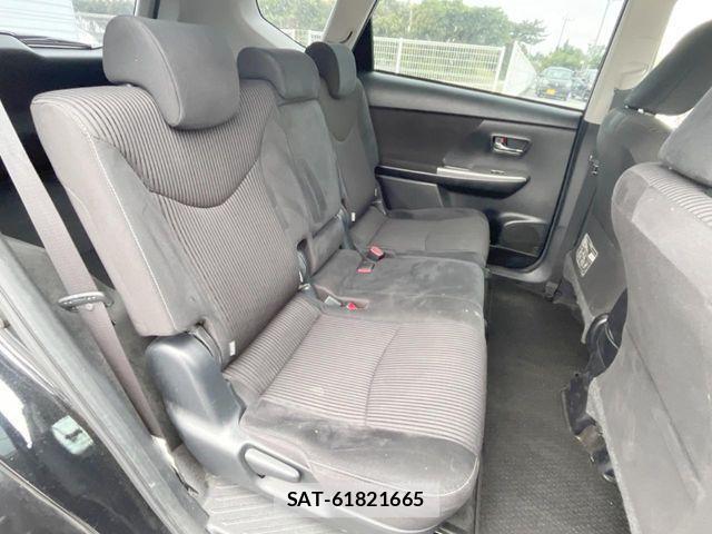 Toyota PRIUS ALPHA 2016-01 2447916-9