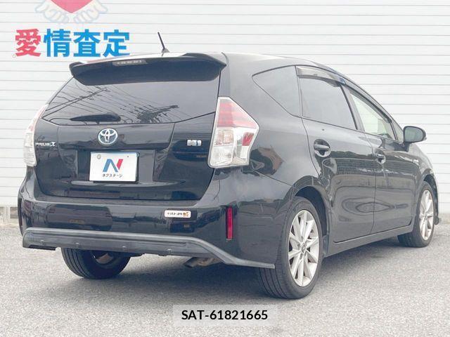 Toyota PRIUS ALPHA 2016-01 2447916-17