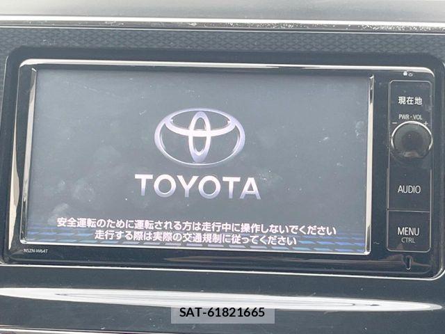 Toyota PRIUS ALPHA 2016-01 2447916-3