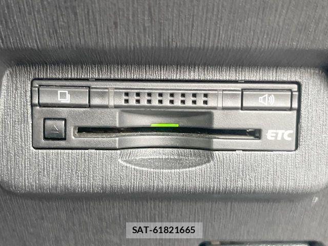 Toyota PRIUS ALPHA 2016-01 2447916-5