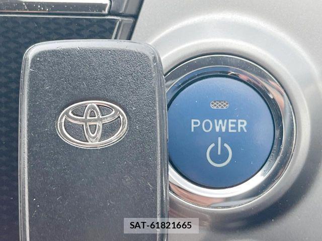 Toyota PRIUS ALPHA 2016-01 2447916-6