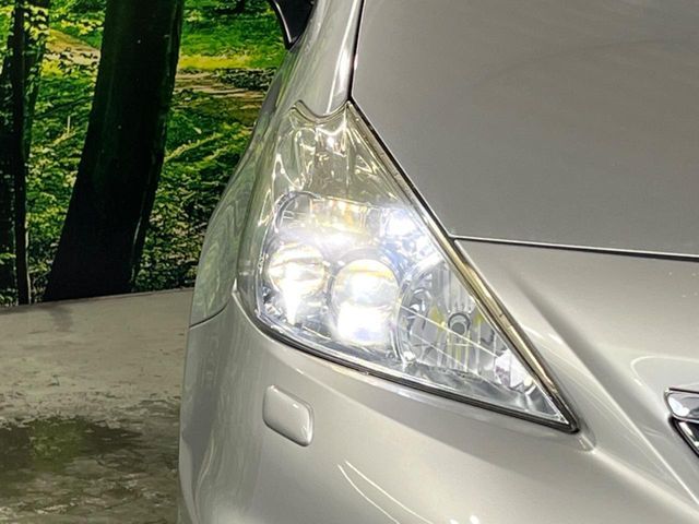 Toyota PRIUS ALPHA 2013-07 3680885-11
