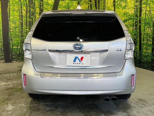 Toyota PRIUS ALPHA 2013-07 3680885-15