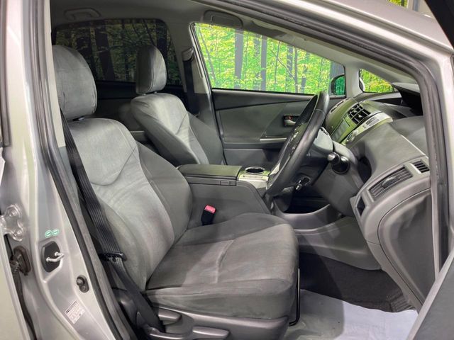 Toyota PRIUS ALPHA 2013-07 3680885-7