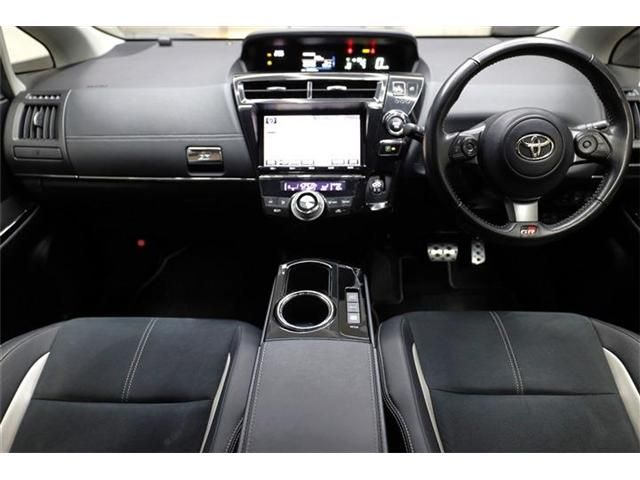 Toyota PRIUS ALPHA 2018-08 3680826-1