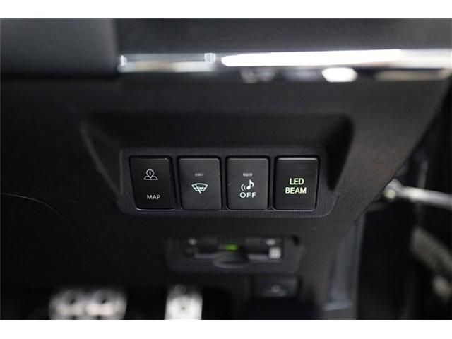 Toyota PRIUS ALPHA 2018-08 3680826-19