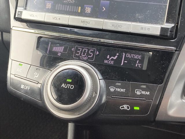 Toyota PRIUS ALPHA 2015-11 3680835-9