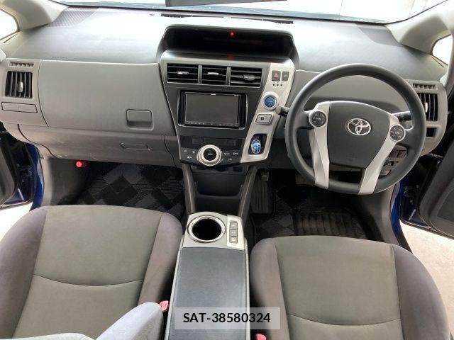 Toyota PRIUS ALPHA 2013-02 3935458-1