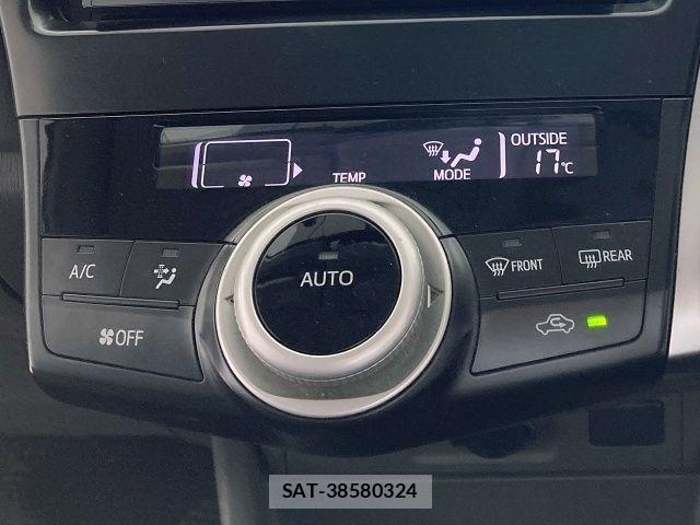 Toyota PRIUS ALPHA 2013-02 3935458-21