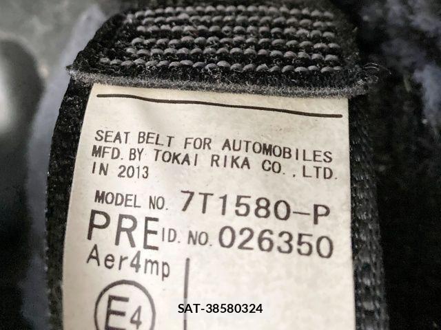 Toyota PRIUS ALPHA 2013-02 3935458-25
