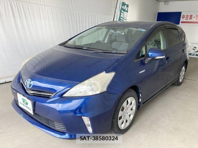 Toyota PRIUS ALPHA 2013-02 3935458-3