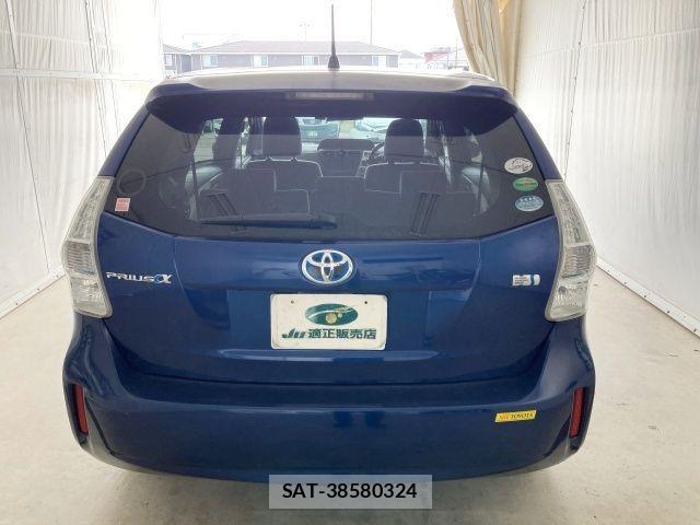Toyota PRIUS ALPHA 2013-02 3935458-6