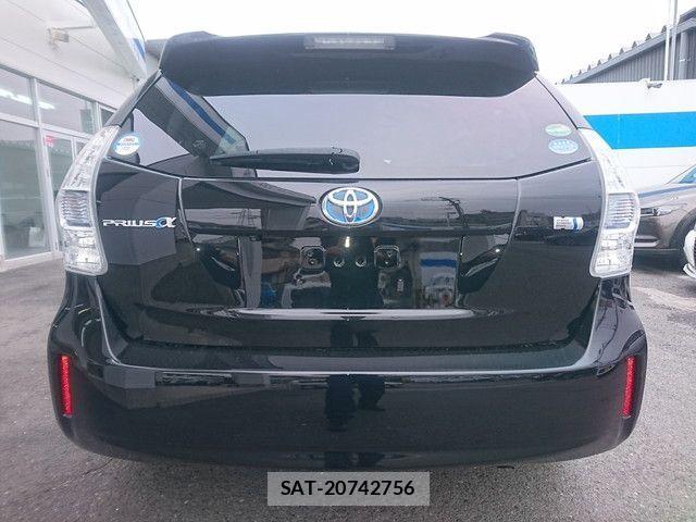 Toyota PRIUS ALPHA 2014-03 4111071-4