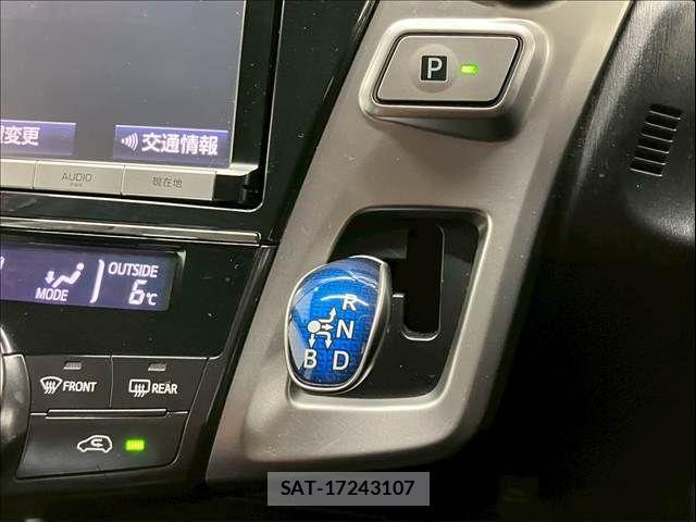Toyota PRIUS ALPHA 2014-11 4140486-10