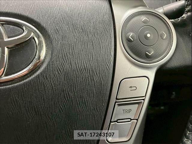 Toyota PRIUS ALPHA 2014-11 4140486-4