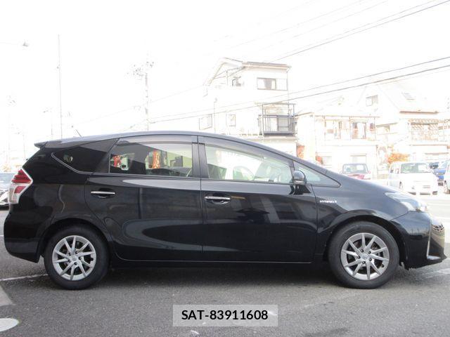 Toyota PRIUS ALPHA 2016-11 4329661-24