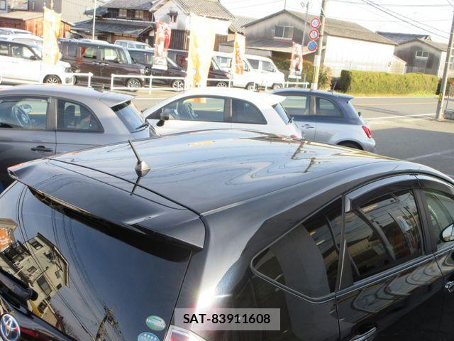 Toyota PRIUS ALPHA 2016-11 4329661-26