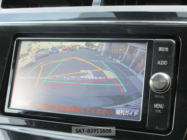 Toyota PRIUS ALPHA 2016-11 4329661-2