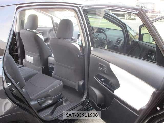 Toyota PRIUS ALPHA 2016-11 4329661-7
