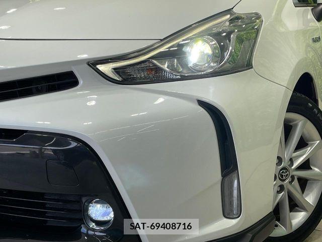 Toyota PRIUS ALPHA 2015-11 4757096-10