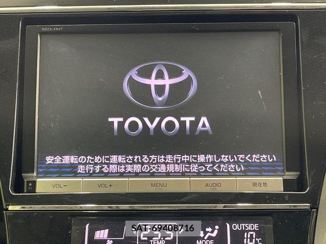 Toyota PRIUS ALPHA 2015-11 4757096-2