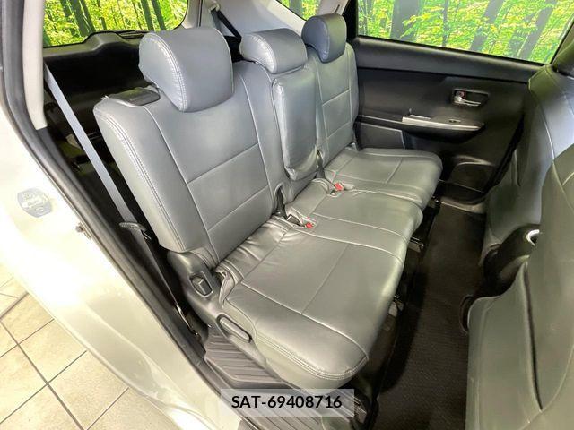 Toyota PRIUS ALPHA 2015-11 4757096-8