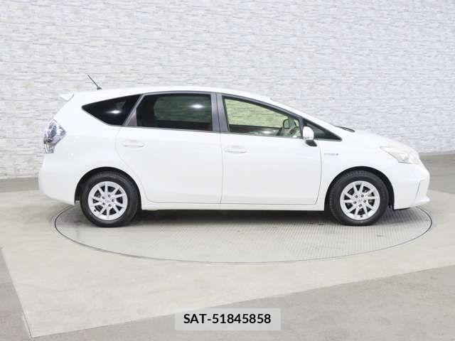 Toyota PRIUS ALPHA 2012-04 4978444-12