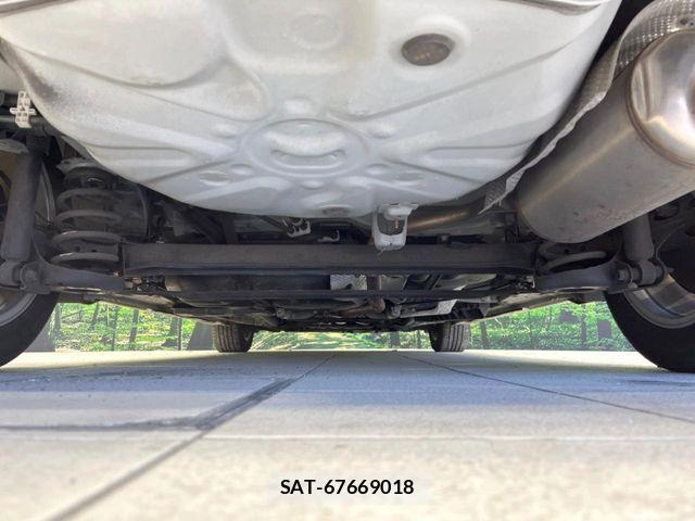 Toyota PRIUS ALPHA 2019-02 5876000-19