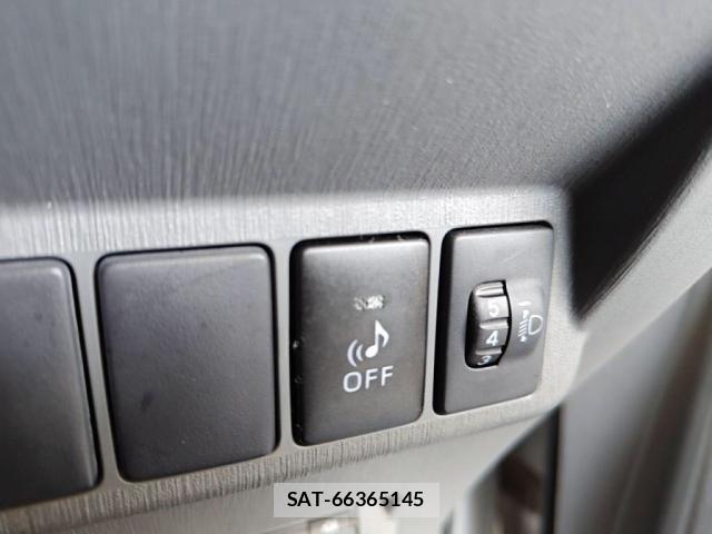 Toyota PRIUS ALPHA 2013-11 5876020-17
