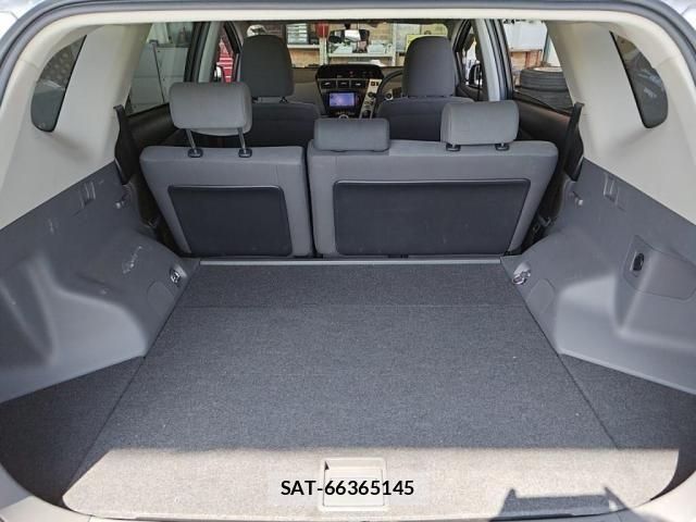 Toyota PRIUS ALPHA 2013-11 5876020-24