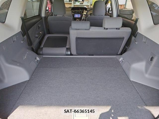 Toyota PRIUS ALPHA 2013-11 5876020-25