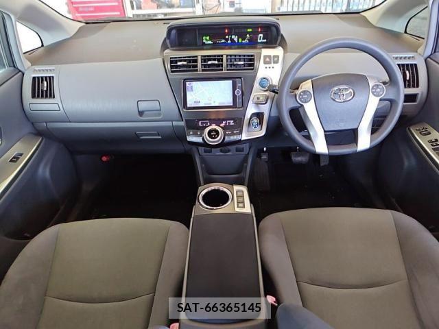 Toyota PRIUS ALPHA 2013-11 5876020-2
