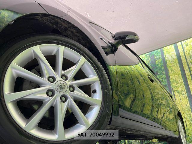Toyota PRIUS ALPHA 2013-02 5876028-12