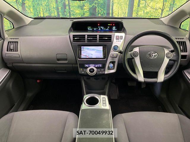 Toyota PRIUS ALPHA 2013-02 5876028-1