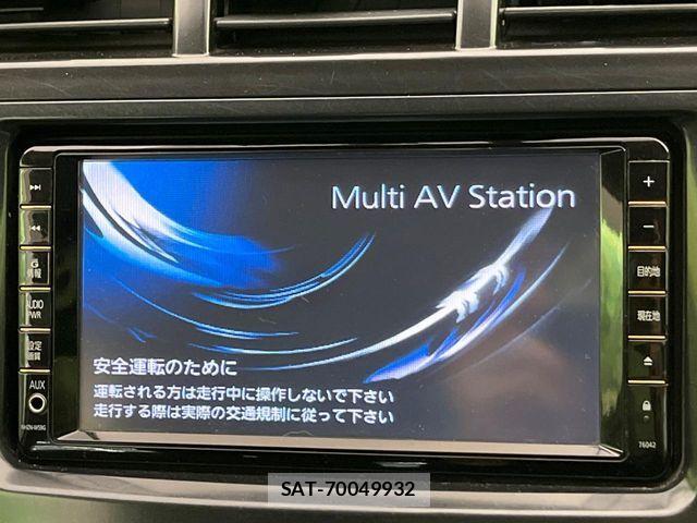 Toyota PRIUS ALPHA 2013-02 5876028-3