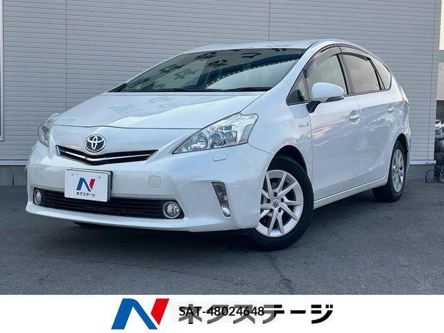 Toyota PRIUS ALPHA 2011-11 5876038-0
