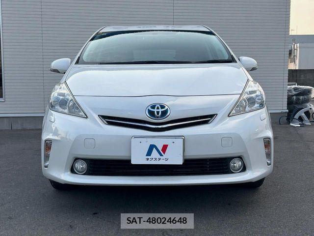 Toyota PRIUS ALPHA 2011-11 5876038-13
